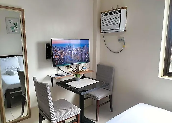 Cozy35 The Persimmon Studio, Near Airport, Sm, Ayala, Business Park, It Park 4*